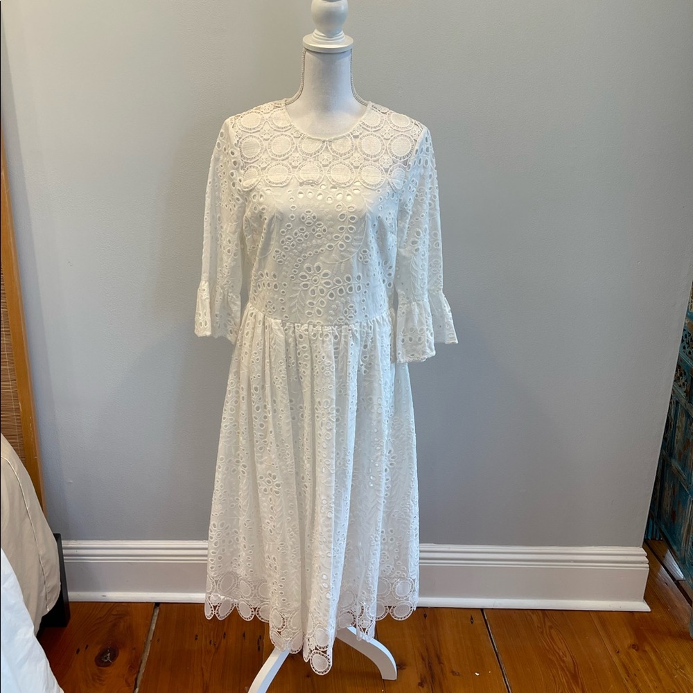 NWT Asos flared sleeve embroidered midi dress size 6